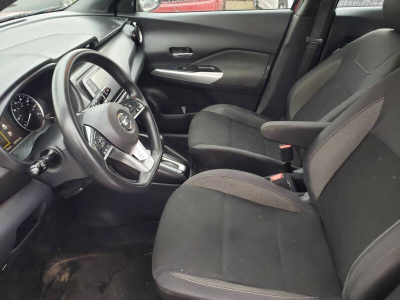 2019 Nissan Kicks S