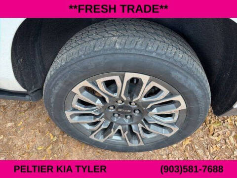 2023 GMC Yukon XL Denali Ultimate