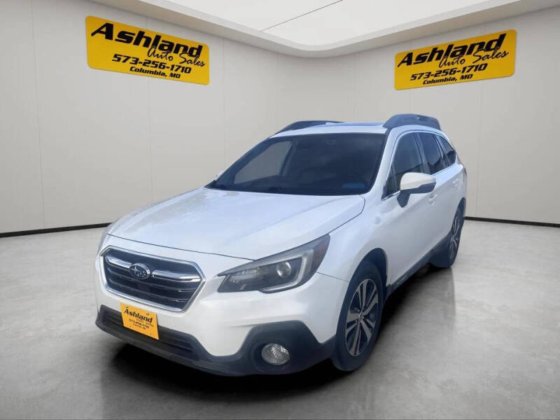 2018 Subaru Outback Limited's photo
