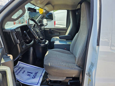 2017 Chevrolet Express 2500