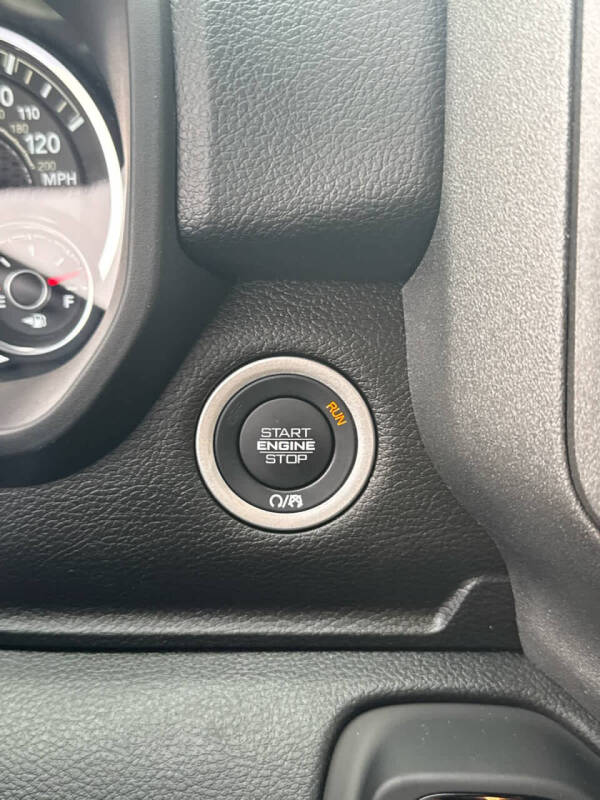 2025 RAM 1500 Warlock