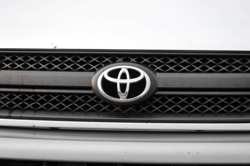 2005 Toyota RAV4