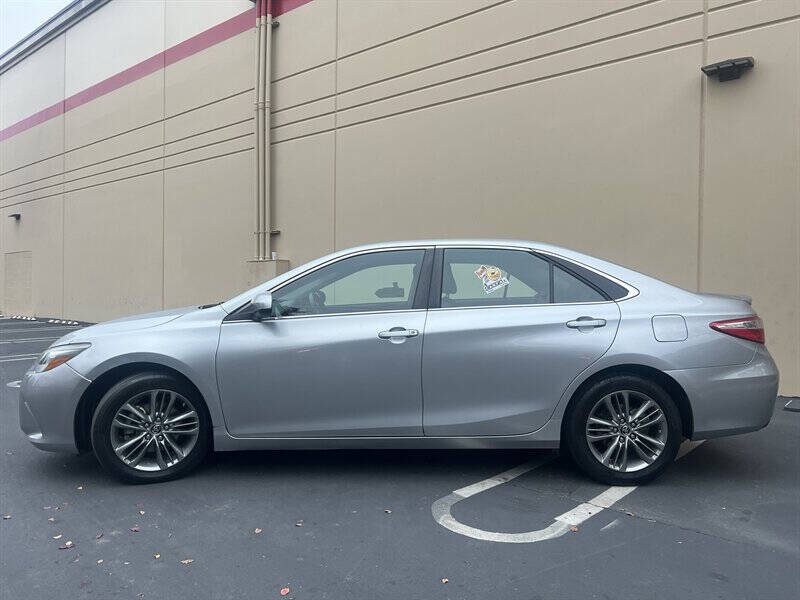 2015 Toyota Camry SE