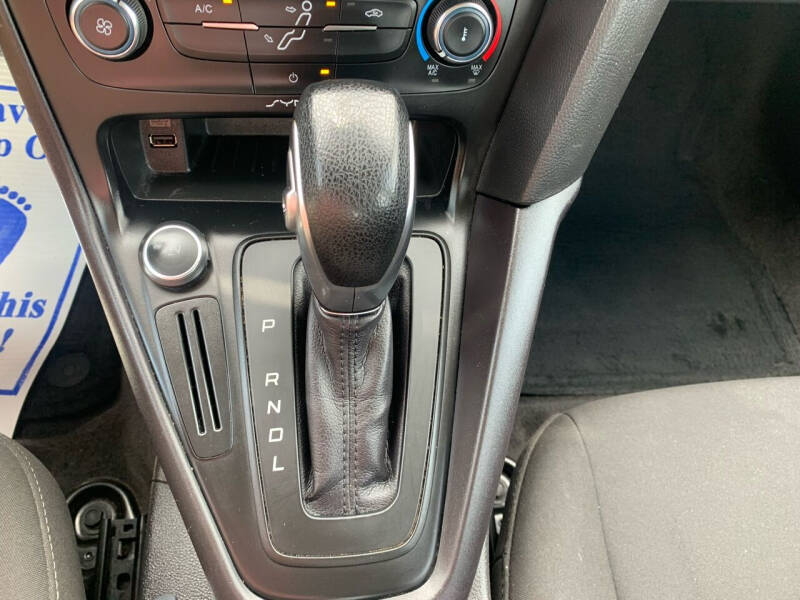 2017 Ford Focus SE