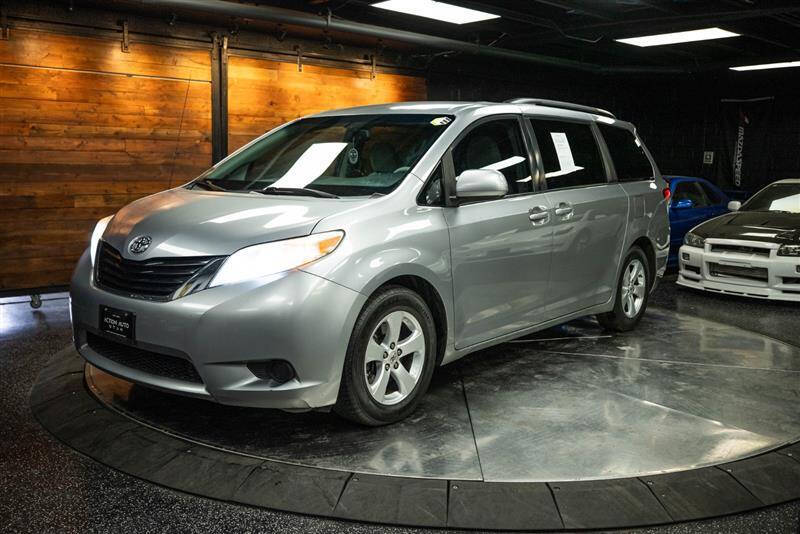 2012 Toyota Sienna