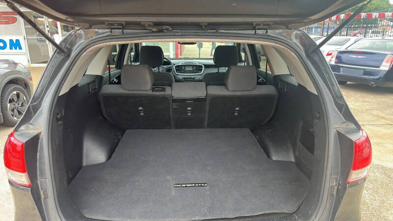 2016 Kia Sorento LX