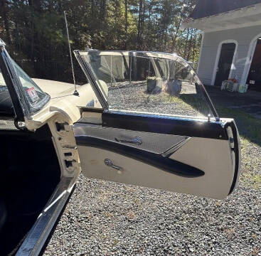 1957 Ford Thunderbird