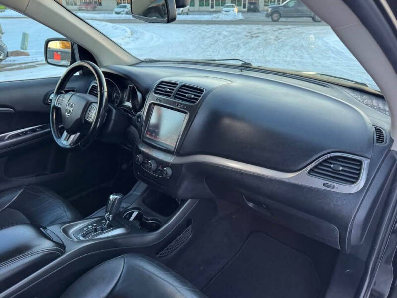 2020 Dodge Journey Crossroad