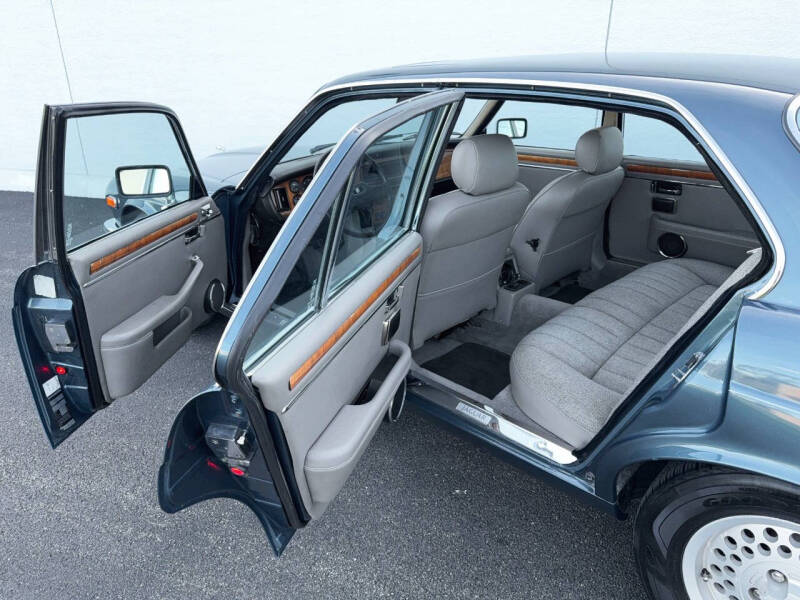 1986 Jaguar XJ