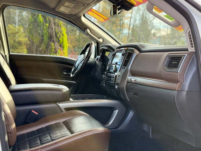 2018 Nissan Titan Platinum Reserve