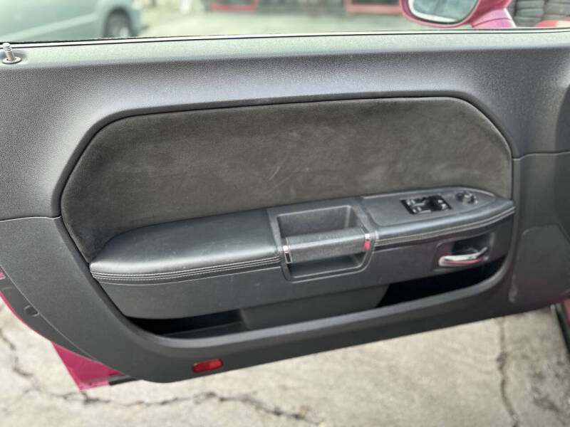 2010 Dodge Challenger SRT8