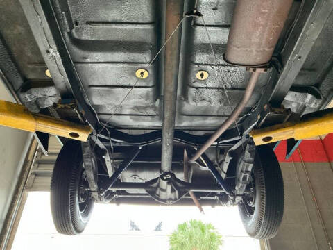 1951 Kaiser Henry-J Coupe