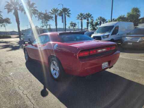 2012 Dodge Challenger SXT