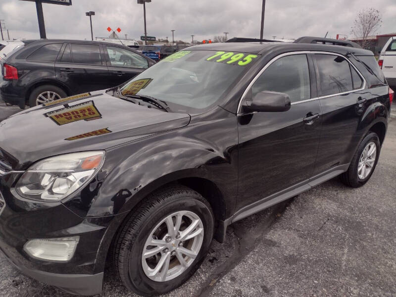 2016 Chevrolet Equinox LT photo 2