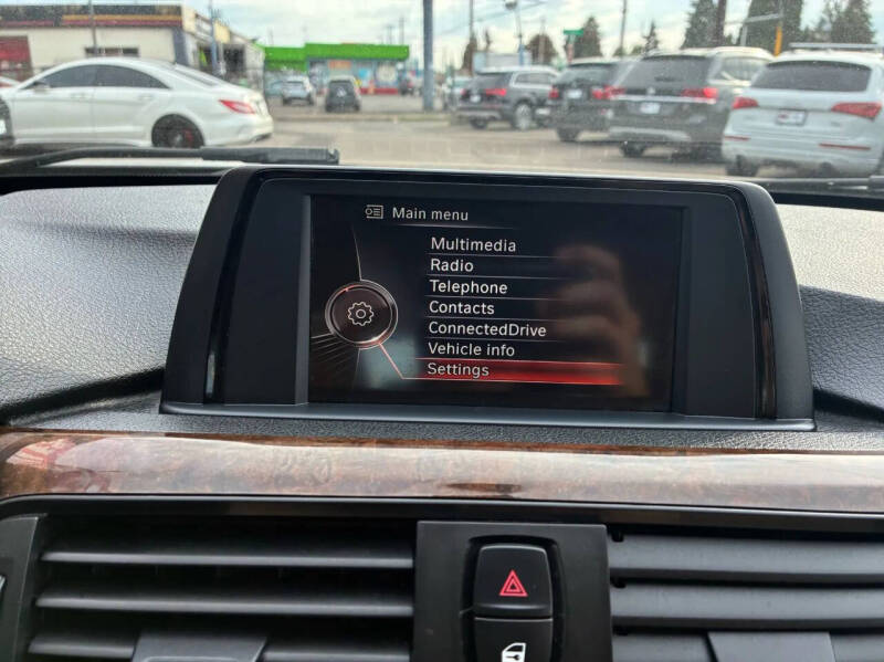 2015 BMW 3 Series 328i