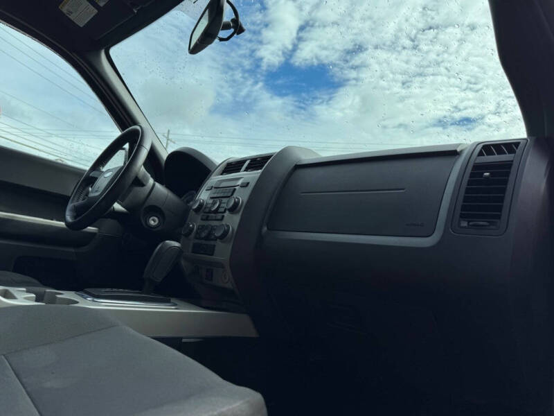 2011 Ford Escape XLT