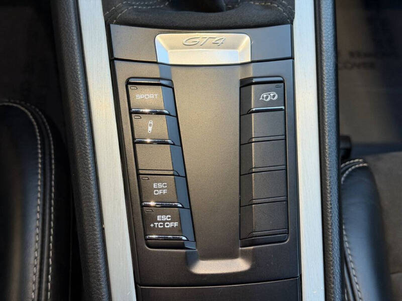 2016 Porsche Cayman GT4