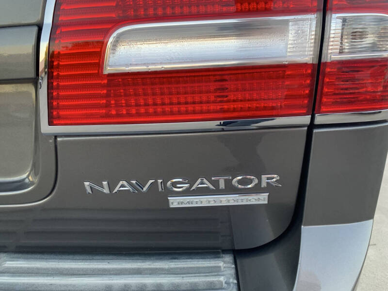 2011 Lincoln Navigator