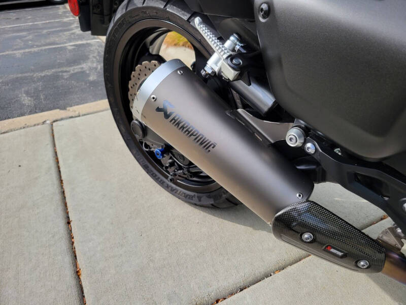 2020 Yamaha VMAX Matte Raven Black