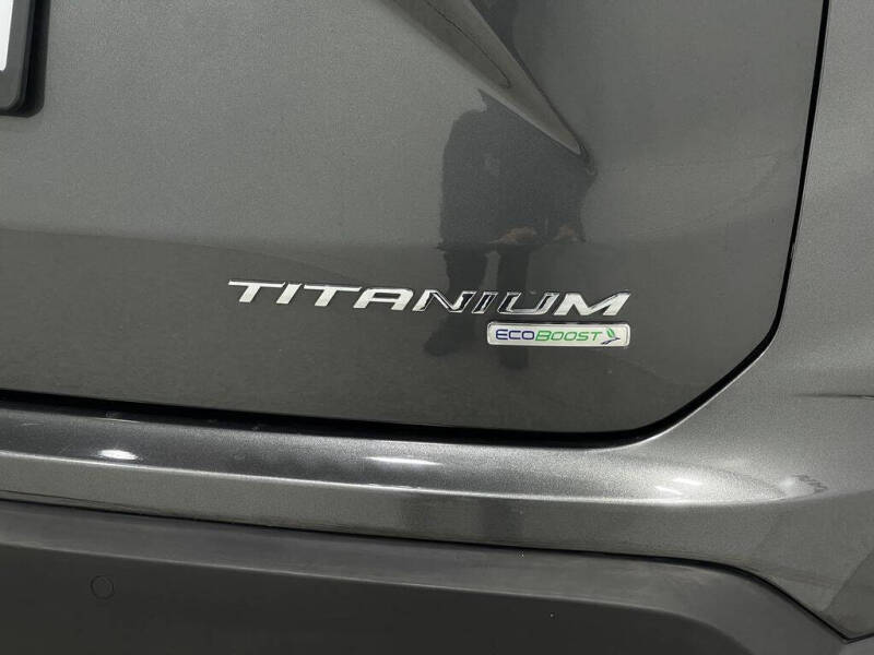 2020 Ford Edge Titanium