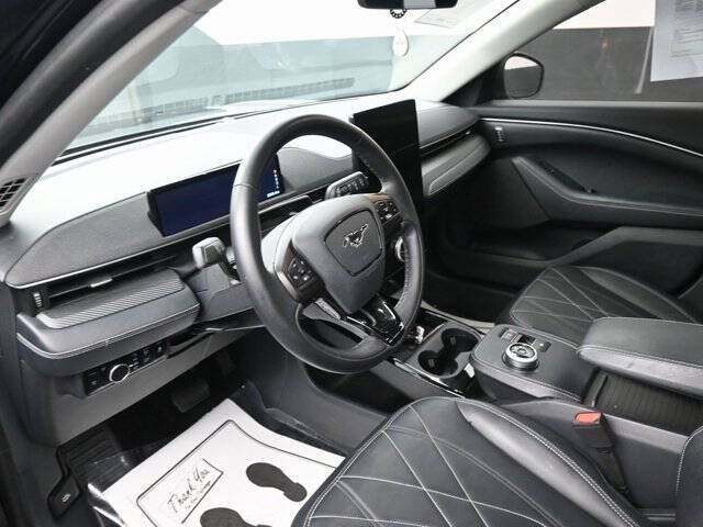2024 Ford Mustang Mach-E Select