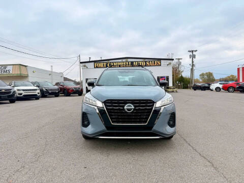 2021 Nissan Kicks SR