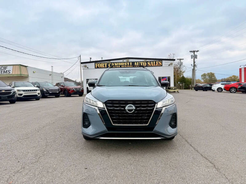 2021 Nissan Kicks SR