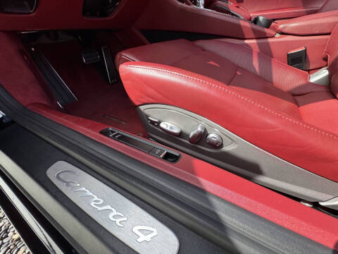 2017 Porsche 911 Carrera 4