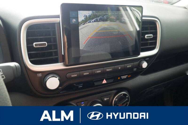 2026 Hyundai Venue SE