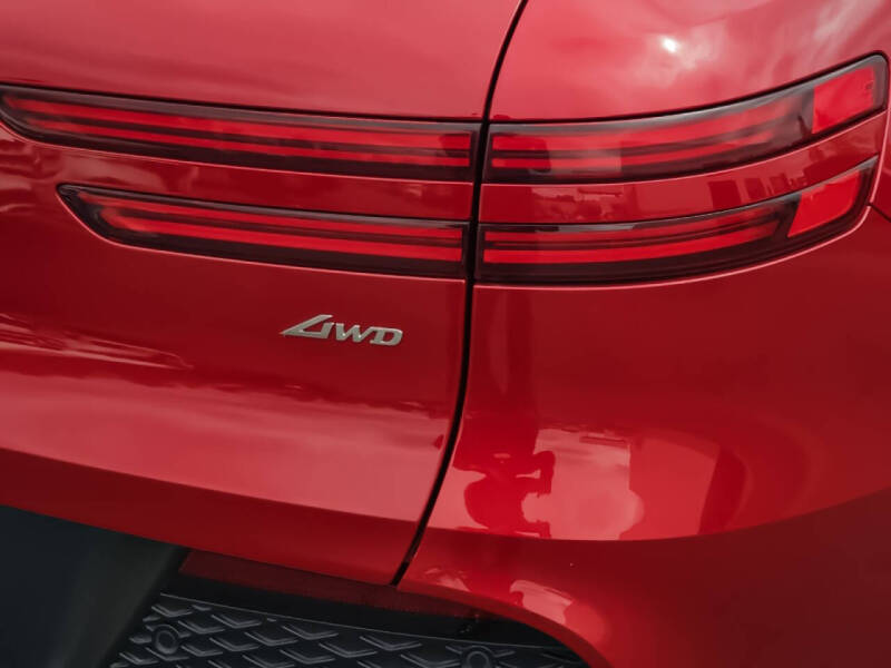 2025 Genesis GV70 2.5T Standard