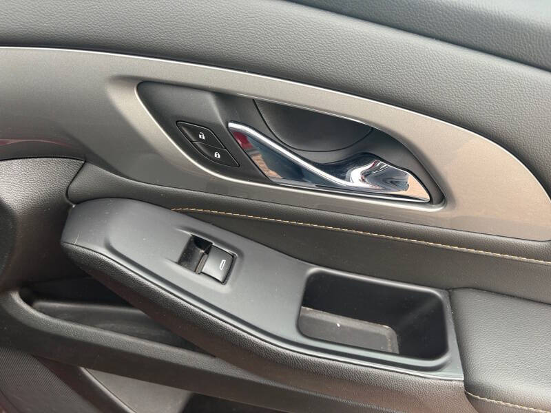 2021 Chevrolet Traverse LT Cloth