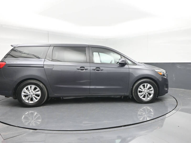 2017 Kia Sedona LX