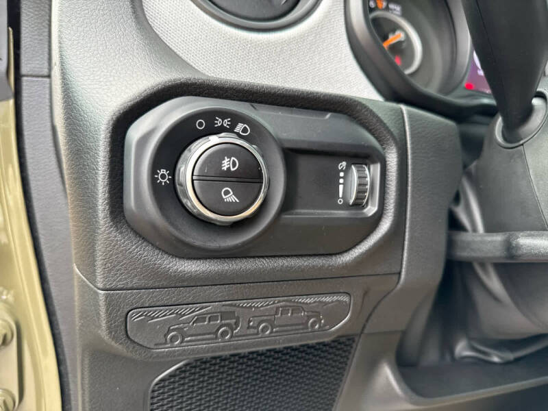 2025 Jeep Gladiator NightHawk