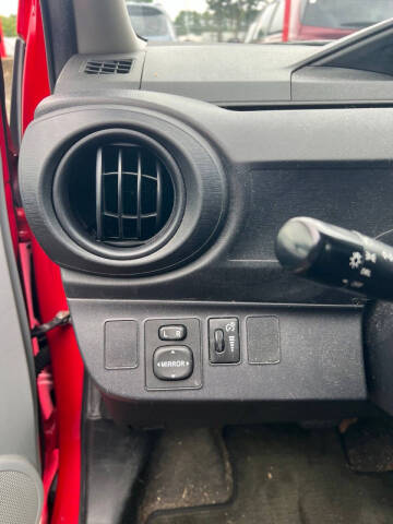 2013 Toyota Prius c One