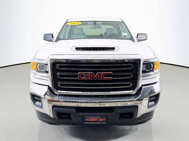 Used 2019 GMC Sierra 2500HD Base with VIN 1GT12NEY7KF254976 for sale in Bloomington, IL