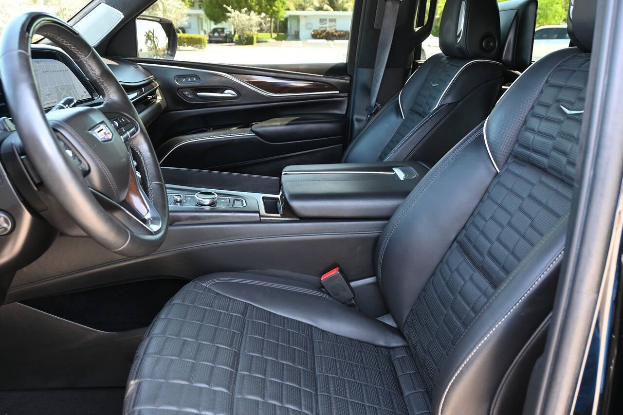 2022 Cadillac Escalade 17