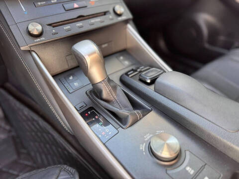2015 Lexus IS 250 Crafted Line