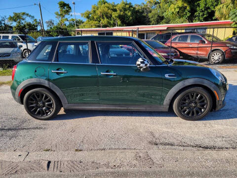 2018 MINI Hardtop 4 Door Cooper