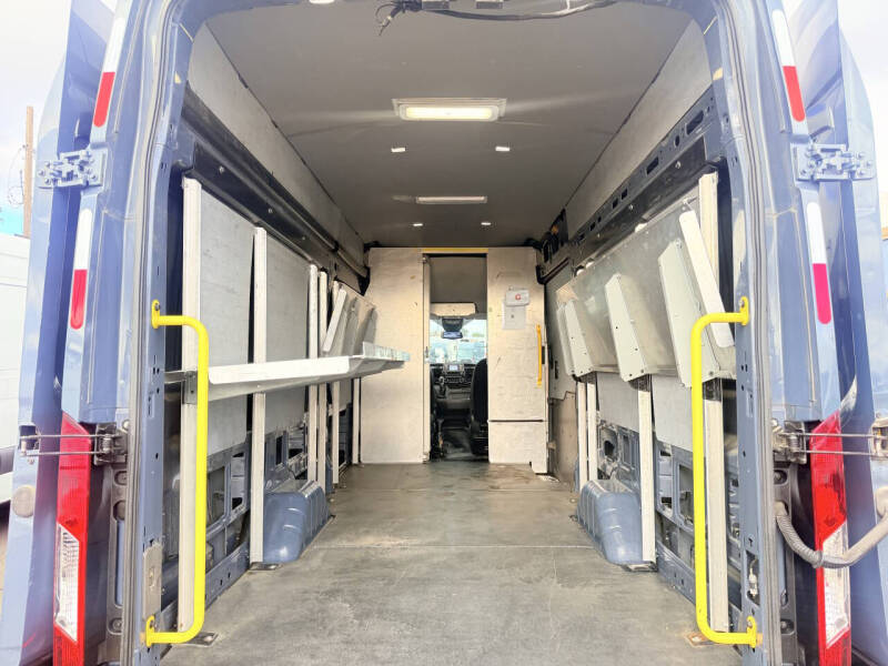 2020 Ford Transit 250