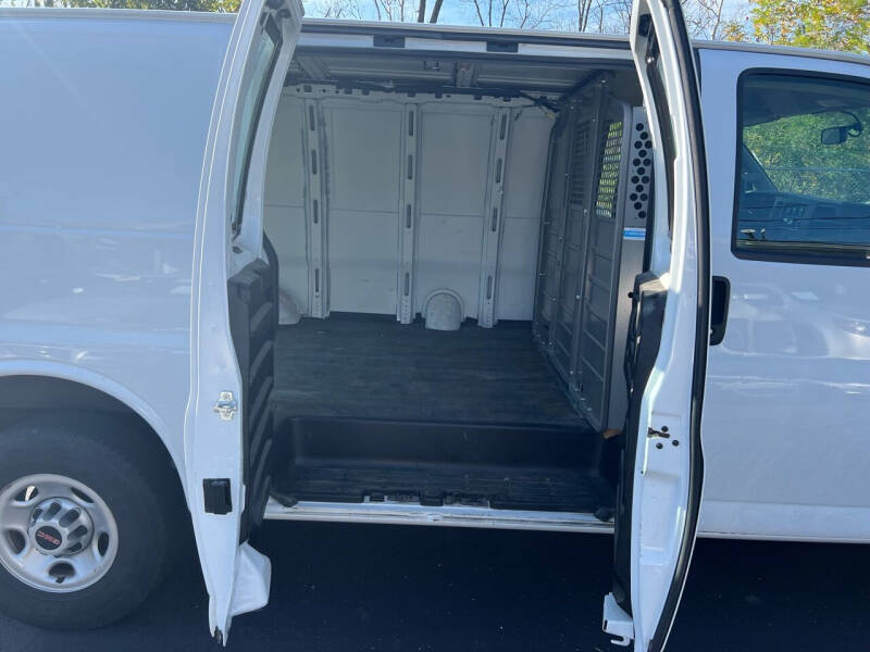 2019 GMC Savana 2500