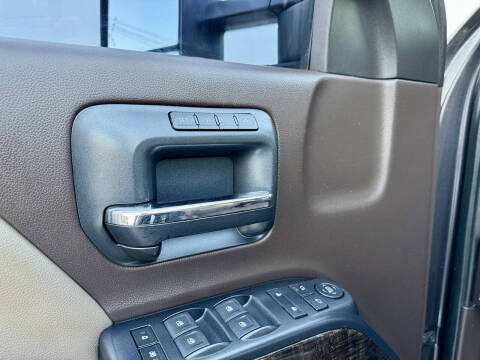 2015 GMC Sierra 3500HD Denali