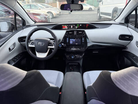 2017 Toyota Prius Two Eco