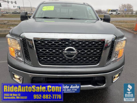 2017 Nissan Titan SV