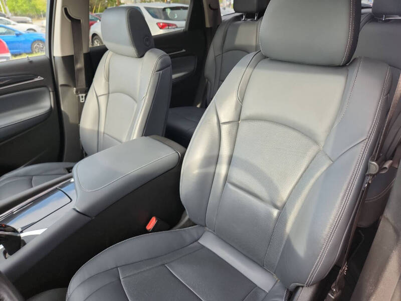 2021 Buick Enclave Essence