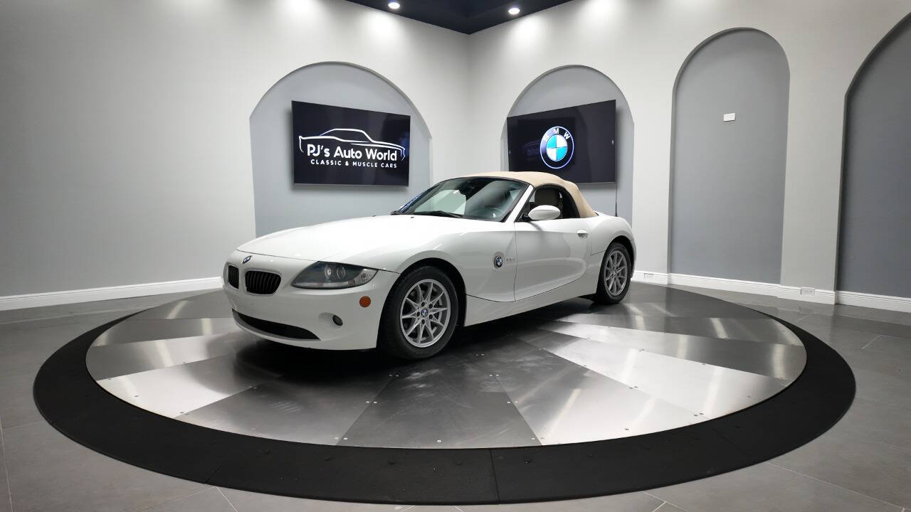 2005 BMW Z4 43