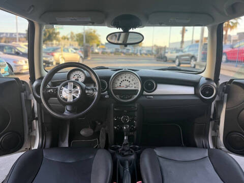 2012 MINI Cooper Hardtop