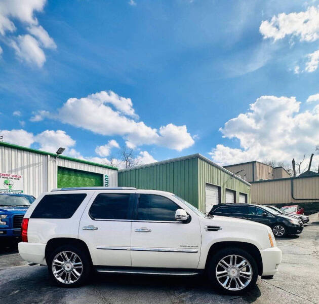 2013 Cadillac Escalade Luxury