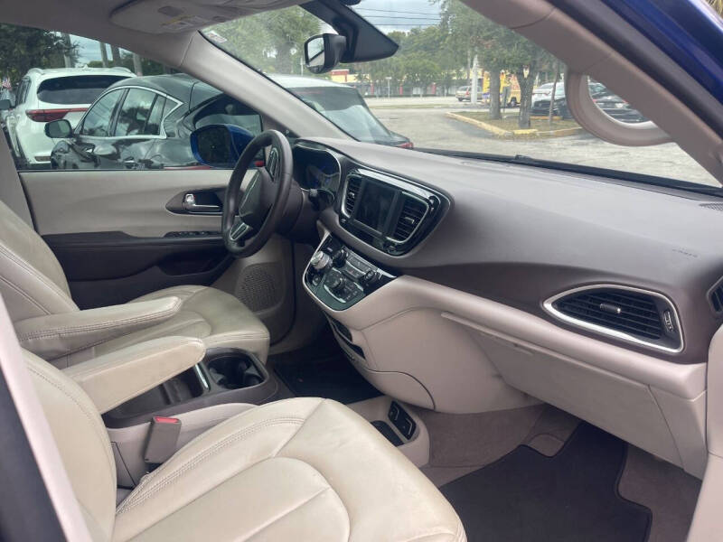 2019 Chrysler Pacifica Touring Plus