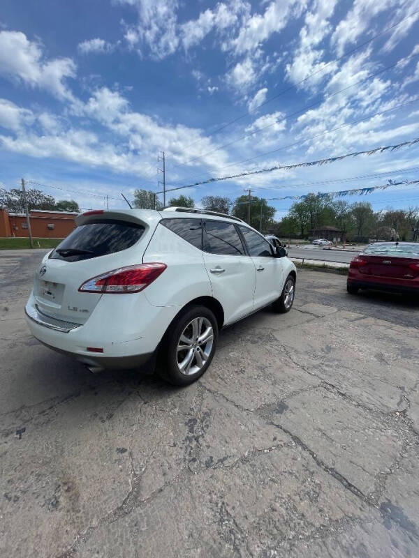 2011 Nissan Murano LE