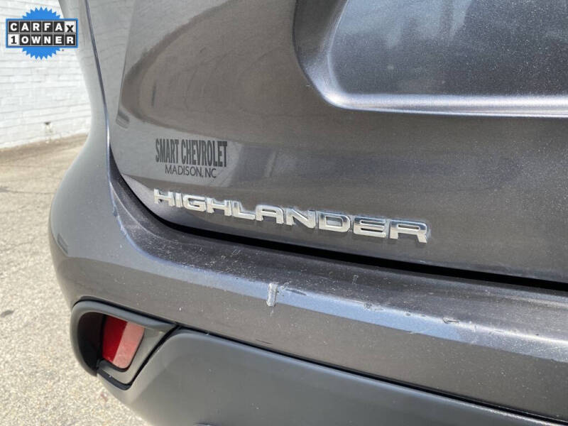 2020 Toyota Highlander LE